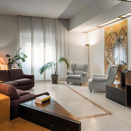 Flats4Rent Residenza Ai Tigli Appartement Verona Buitenkant foto